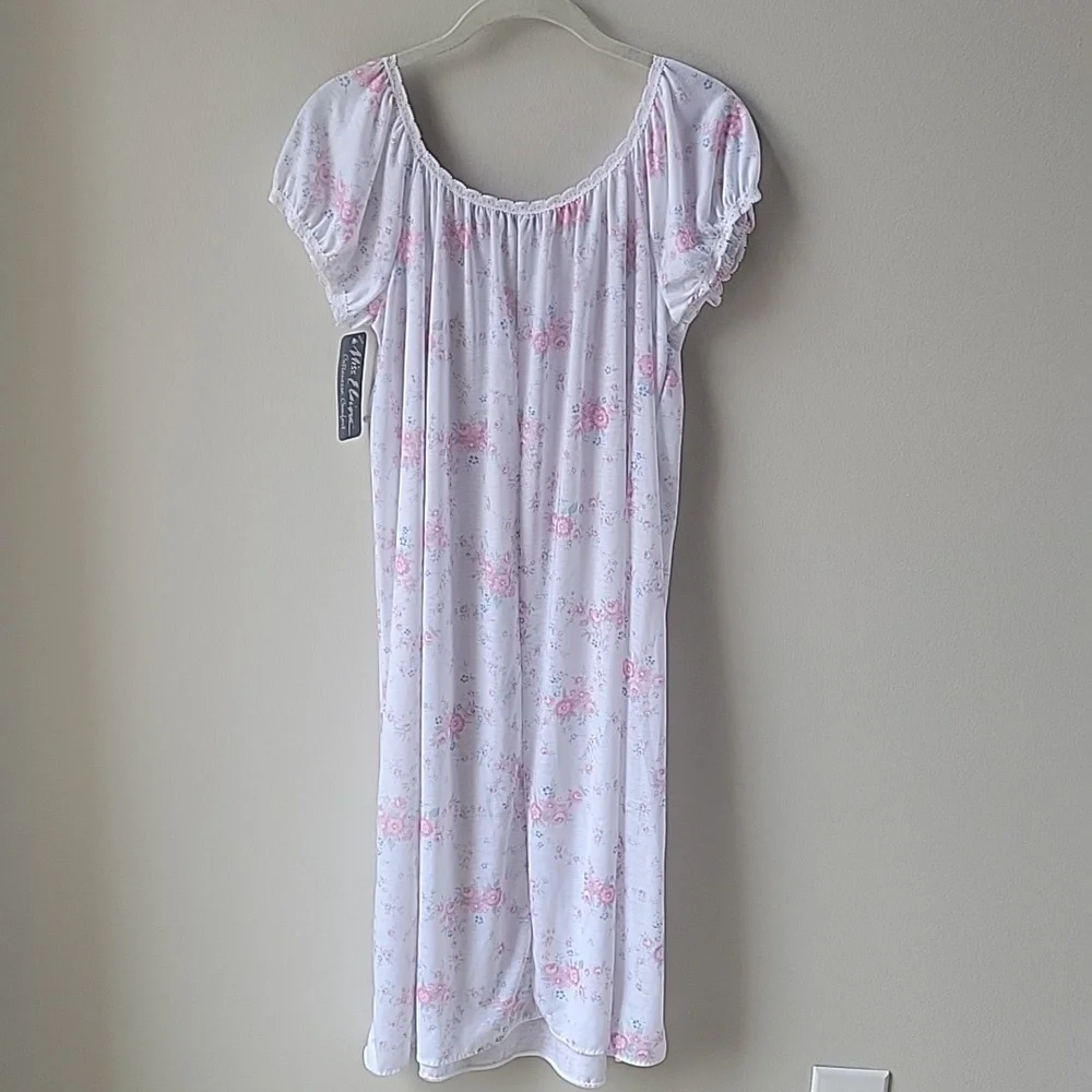NWT Miss Elaine Pink Floral Nightgown And Robe‎ Set Vintage Size Small